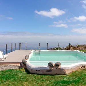 Flatguest Charming House + Pool + Terrace + Views , Santa María de Guía de Gran Canaria España
